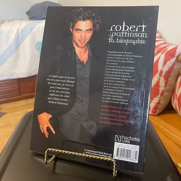 Robert Pattinson: La Biographie French Book - Picture 3 of 3